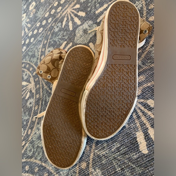 Coach high top tennis shoes, size 8.5B - Picture 6 of 11